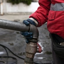 Ανεφοδιασμός πρατηρίου καυσίμων με πετρέλαιο θέρμανσης 