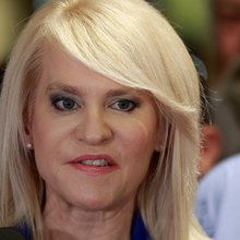 Θεοδώρα Τζάκρη