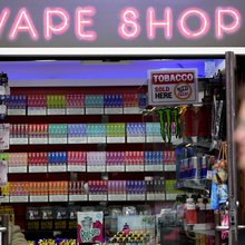 Κατάστημα με ηλεκτρονικά τσιγάρα