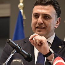 Ο Βασίλης Κικίλιας σε ομιλία