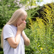 γύρη φτάρνισμα αλλεργία
