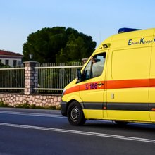 ΕΚΑΒ στον δρόμο