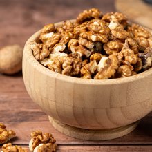 Καρύδια σε μπολ