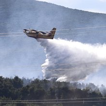 Καναντέρ κάνει ρίψη νερού