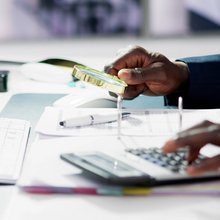 Έρευνα για φορολογικές απάτες