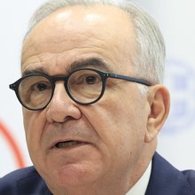 Ο Νίκος Παπαθανάης, κοντινό