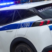 Μάνδρα, περιπολικό