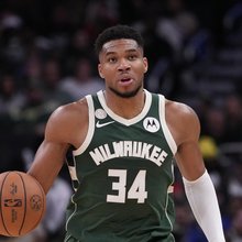 Γιάννης Αντετοκούνμπο