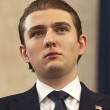 Μπάρον Τραμπ κοντινό