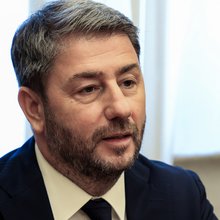 Ο Νίκος Ανδρουλάκης κοντινό