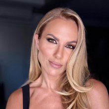 Η Ντορέττα Παπαδημητρίου κάνει γυμναστική