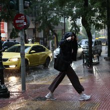 Βροχές και καταιγίδες σε όλη τη χώρα
