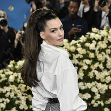 Η ηθοποιός Αν Χάθαγουεϊ