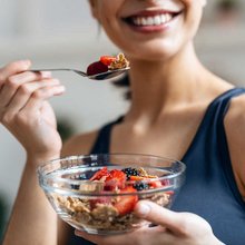 Το να τρως «υγιεινά» δεν είναι μόνο θέμα επιλογών, αλλά και κόστος / SHUTTERSTOCK 