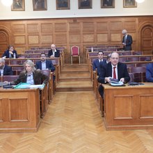 Οι συμμετέχοντες βουλευτές στην εξεταστική επιτροπή για την υπόθεση του ΟΠΕΚΕΠΕ