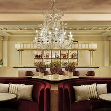 Στο lobby του ξενοδοχείου