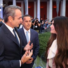 Κυριάκος Μητσοτάκης, Σταύρος Παπασταύρου, Κίμπερλι Γκίλφοϊλ