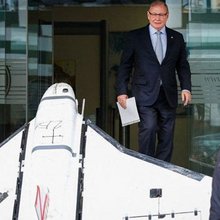 Στην Μολδαβία υποδέχτηκαν με drone τον Ρώσο πρέσβη