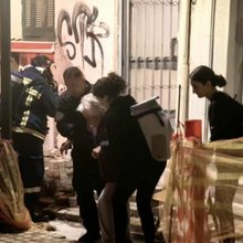 Φωτιά σε διπλοκατοικία στο κέντρο της Πάτρας -Οι Αρχές απεγκλώβισαν μία ηλιωμένη