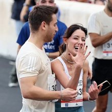 Πρόταση γάμου στον τερματισμό των 10 χλμ. στο Καλλιμάρμαρο