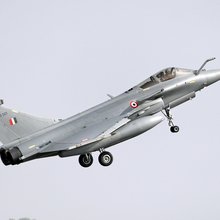Εκατό μαχητικά Rafale θέλει να απόκτήσει η Ουκρανία από τη Γαλλία
