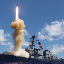 Εκτόξευση πυραύλου Tomahawk από το Πολεμικό Ναυτικό των ΗΠΑ 