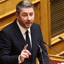 Ο Νίκος Ανδρουλάκης στο βήμα της Βουλής