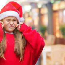 Μια πρόσφατη έρευνα στις ΗΠΑ, που συνδύασε δεδομένα από το Google Trends με δημοσκοπήσεις ενηλίκων, κατέληξε σε μια «μαύρη λίστα» δέκα κομματιών που οι ακροατές δηλώνουν ότι δεν αντέχουν άλλο να ακούνε / SHUTTERSTOCK