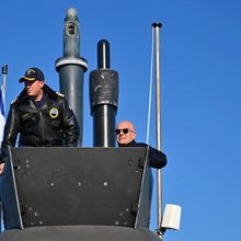 Ο Ν. Δένδιας παρακολούθησε βολή νέου τύπου τορπίλης  από το υποβρύχιο «Πιπίνος»