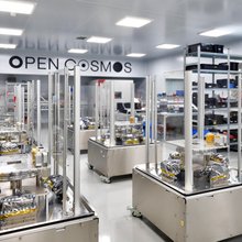 Κατασκευάζοντας ελληνικούς δορυφόρους