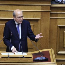 Ο Κωστής Χατζηδάκης στη Βουλή