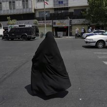 Ιράν: Ειδικοί του ΟΗΕ ζητούν να μην εκτελεστεί 25χρονη, θύμα εξαναγκαστικού γάμου που φέρεται να σκότωσε τον σύζυγό της