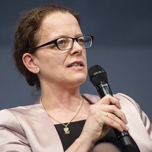 Η Ιζαμπέλ Σνάμπελ, μέλος του Εκτελεστικού Συμβουλίου της ΕΚΤ