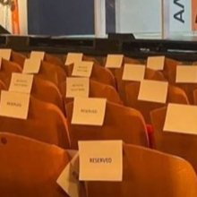 Αδεια καθίσματα από την εκδήλωση του Αλ. Τσίπρα