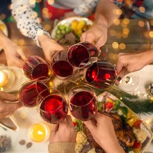 Ποτήρια με κόκκινο κρασί