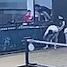 Στιγμιότυπο από το βίντεο που αποτυπώνει το τραγικό περιστατικό