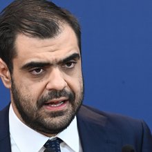 Ο Παύλος Μαρινάκης στην ενημέρωση των πολιτικών συντακτών