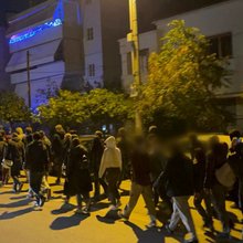 Διαμαρτυρία Ρουβίκωνα έξω από το σπίτι της Υπουργού Εργασίας Νίκης Κεραμέως στο Ψυχικό