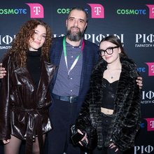 Ο Σωτήρης Τσαφούλιας με τις κόρες του/Φωτογραφία NDP 