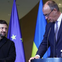 Βολοντίμιρ Ζελένσκι και Φρίντριχ Μερτς στο Βερολίνο 