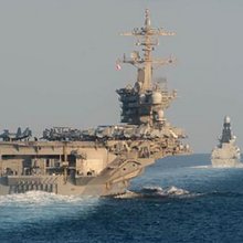 Το αμερικανικό αεροπλανοφόρο USS Abraham Lincoln