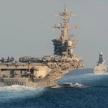Το αμερικανικό αεροπλανοφόρο USS Abraham Lincoln