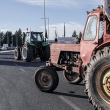 Τρακτέρ στον δρόμο