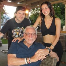 Μπρούκλιν Μπέκαμ, Νέλσον Πελτζ και Νίκολα Πελτζ