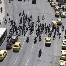 Διάβαση πεζών στην Αθήνα 