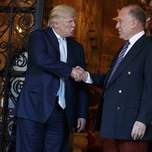 Ο πρόεδρος των ΗΠΑ, Ντόναλντ Τραμπ και ο δισεκατομμυριούχος φίλος του, Ρόλαντ Λόντερ