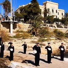 Καρέ-καρέ η στιγμή που Ναυτικοί Δόκιμοι την υποδέχονται την φρεγάτα