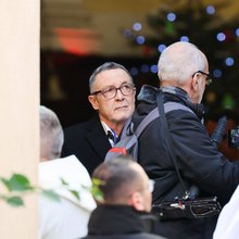 Στην κηδεία της Μπριζίτ Μπαρντό: Η σπάνια εμφάνιση του 65χρονου γιου της, Νικολά-Ζακ Σαριέ