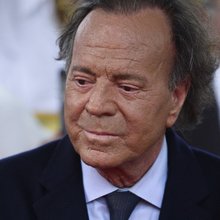 Ο διάσημος Ισπανός τραγουδιστής Χούλιο Ιγκλέσιας