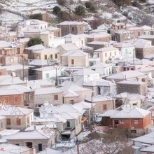 Χιονισμένο χωριό στη Λέσβο